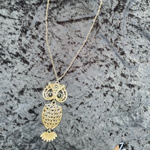 Sarah Coventry Vintage Owl Pendant Necklace Gold Tone Gold Chain 24"